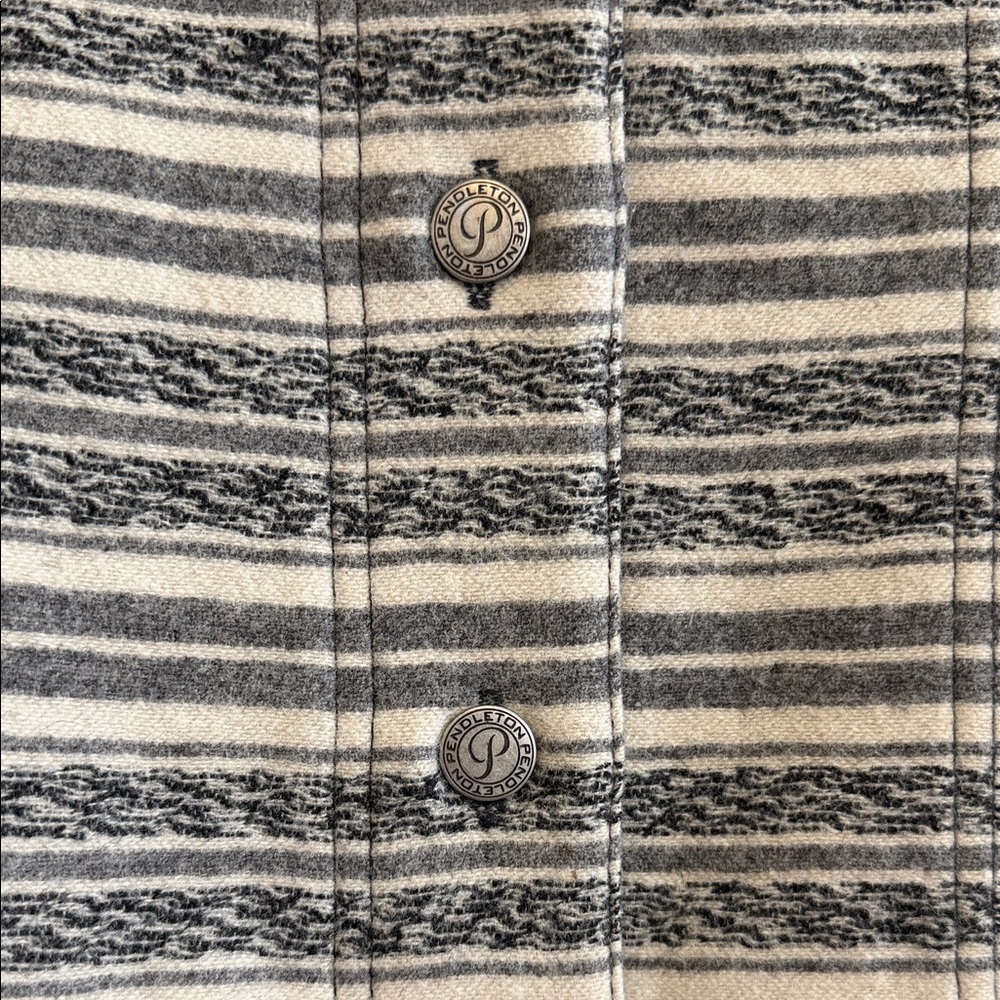 Vntg Pendleton Striped Black and Gray Jean Jacket 100% Virgin Wool Women Size M - Picture 3 of 8